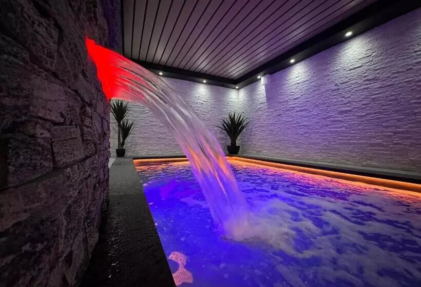 ペンション Chalet Evidence