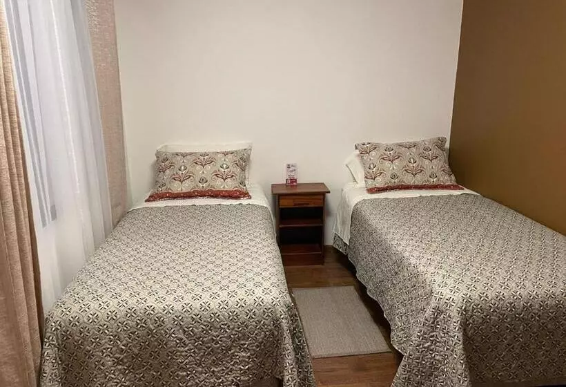 ペンション Hostal Doña Irene