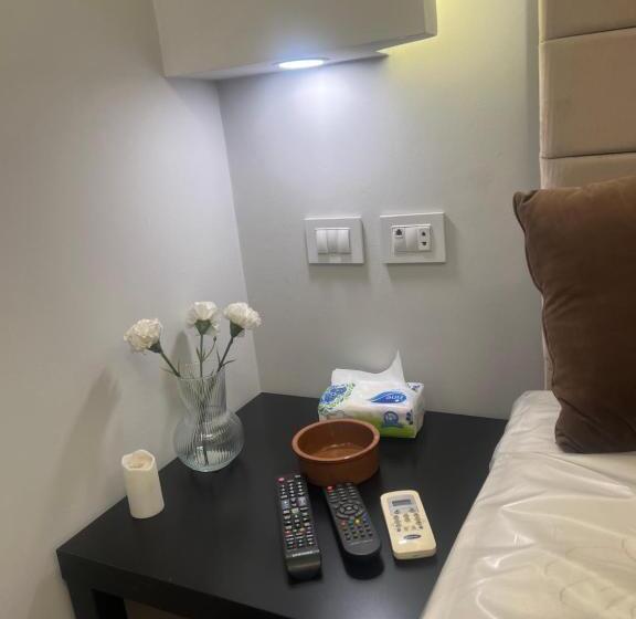 پانسیون Nice Studio On The Roof