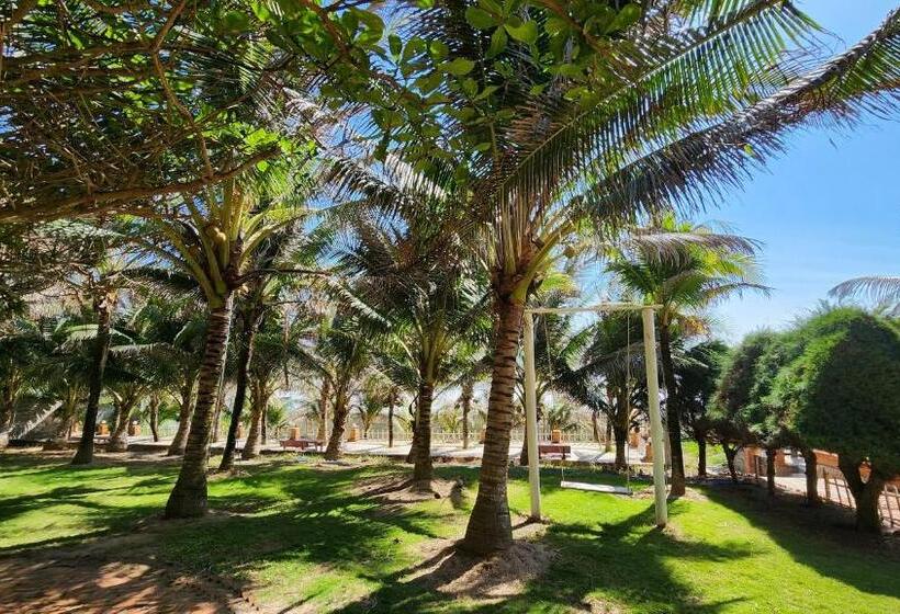 Cánh Buồm Xanh Resort