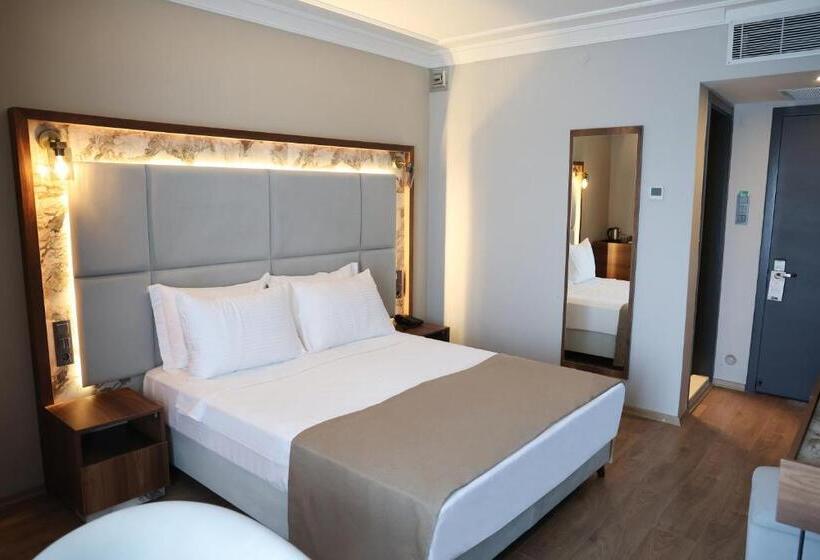 The Yalı Konak Hotel İzmir