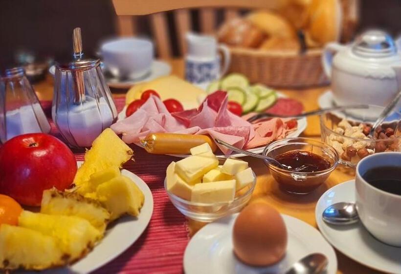 ベッドアンドブレックファースト Gästehaus Unruh