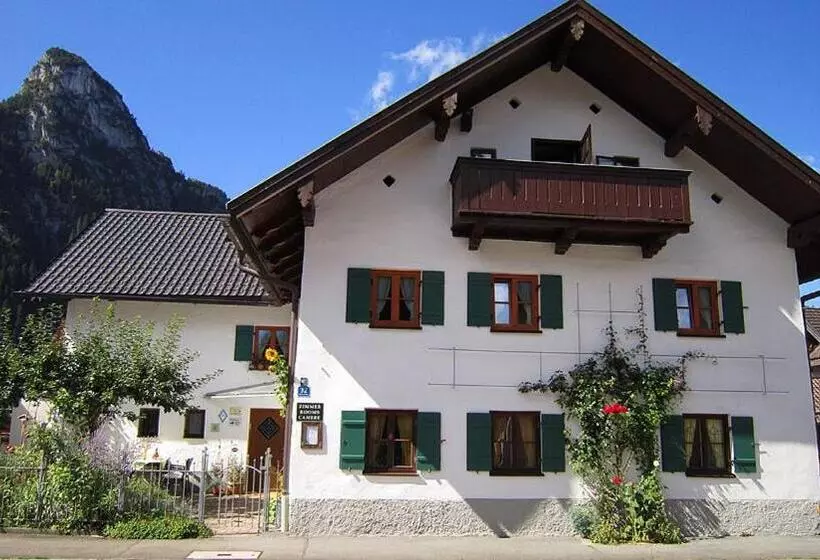 Aamiaismajoitus (B&B) Gästehaus Unruh