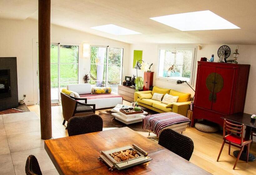 تختخواب و صبحانه Le Nid Du Massereau