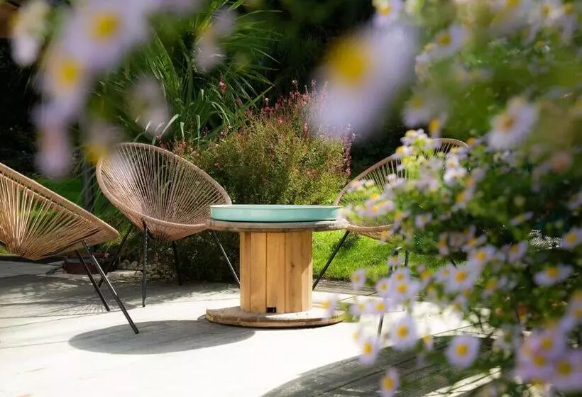 Aamiaismajoitus (B&B) Le Nid Du Massereau