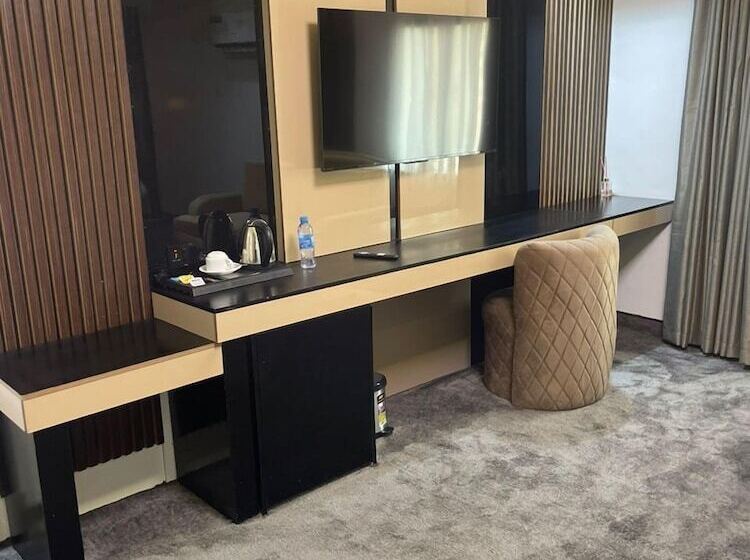 هتل Portland Suites