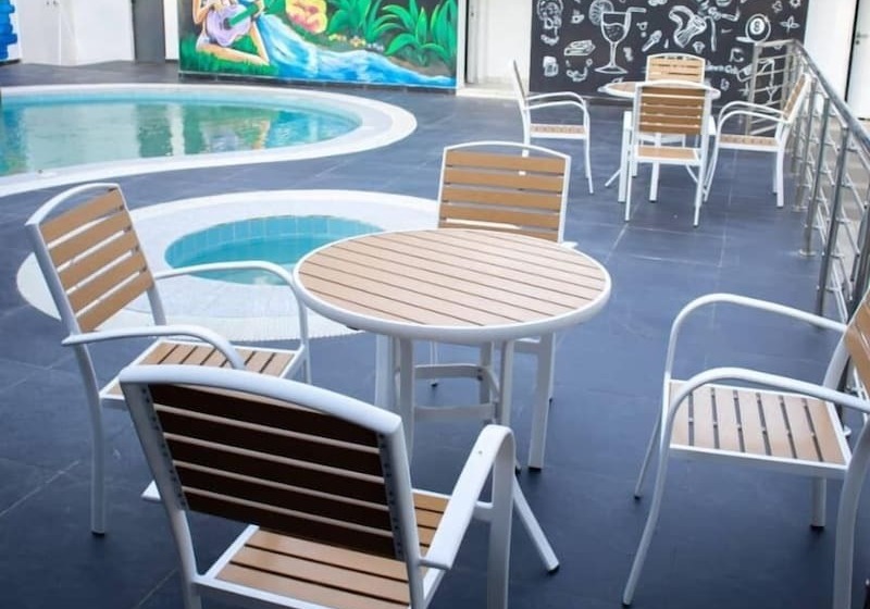 هتل Portland Suites