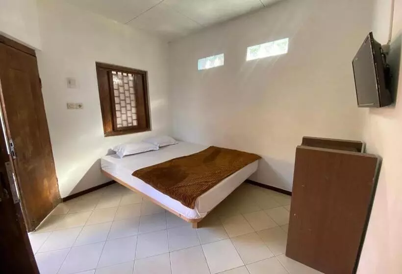 Hotelli Saraswati Traditional Homestay Temanggung Redpartner