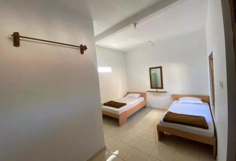 Hotelli Saraswati Traditional Homestay Temanggung Redpartner