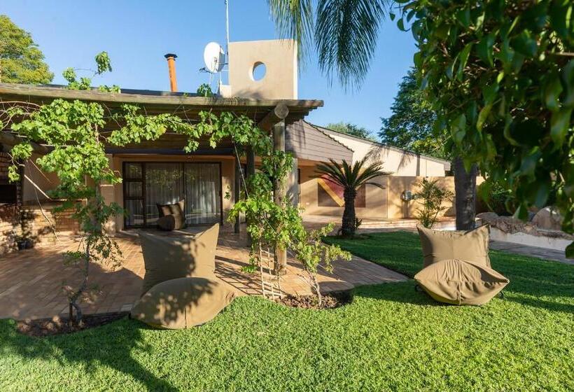 پانسیون The Pal Guest House