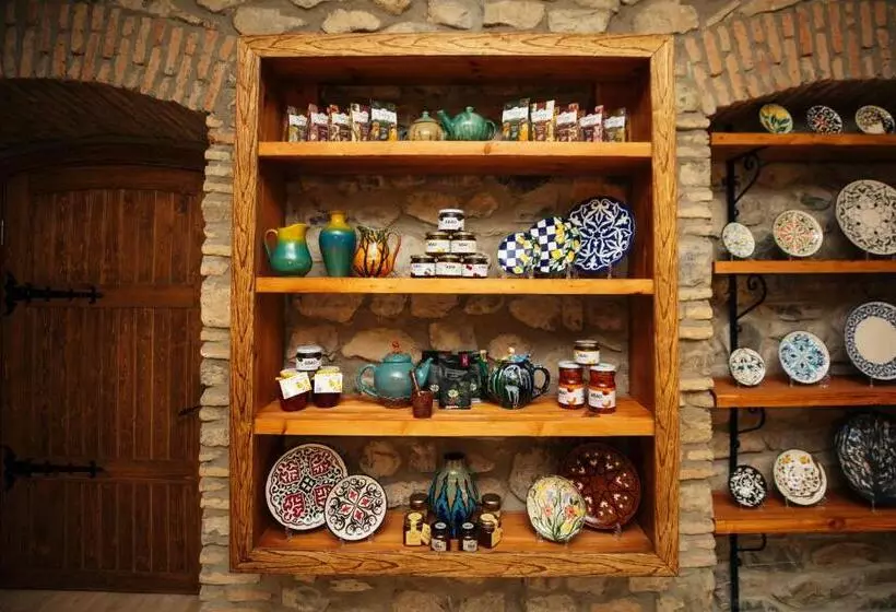 هاستل Art Hotel By Abad Guest