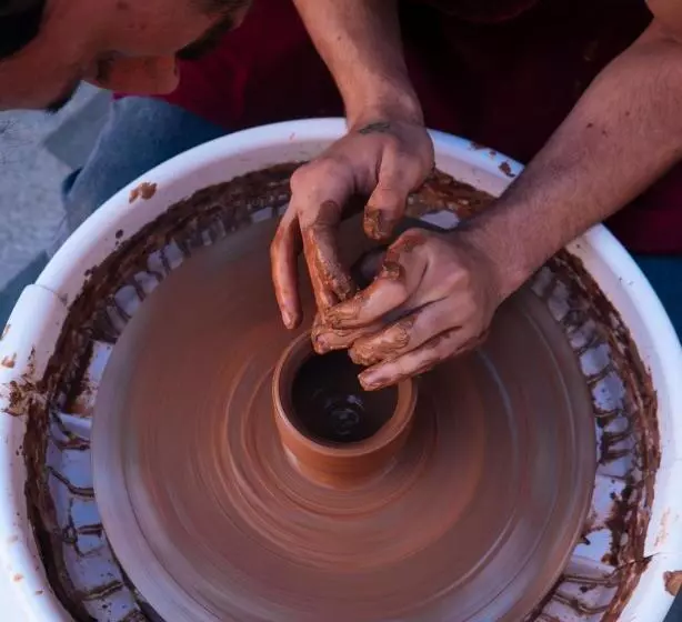 هاستل Art Hotel By Abad Guest