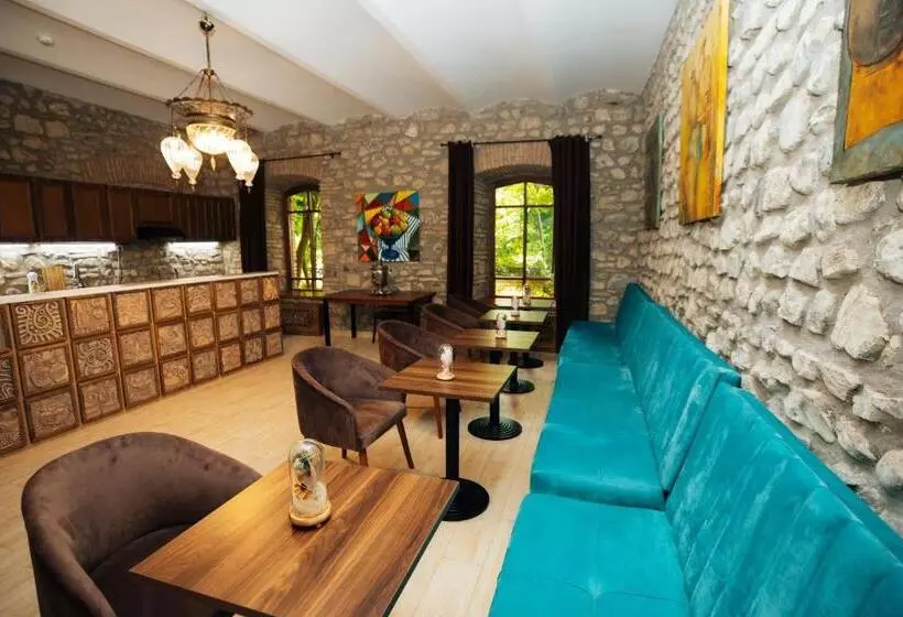 هاستل Art Hotel By Abad Guest