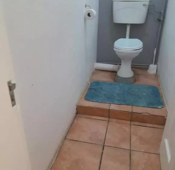 Retkeilymaja Underberg Inn