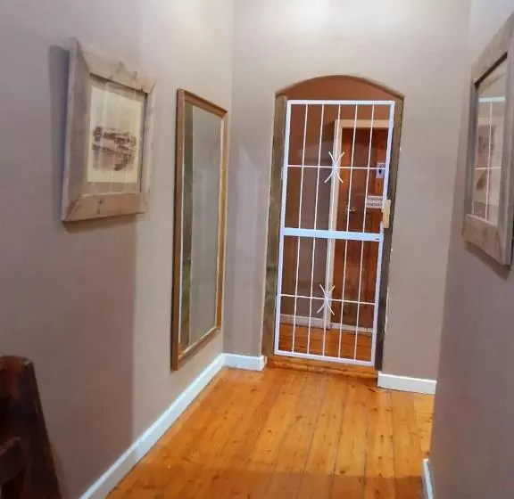 Retkeilymaja Underberg Inn