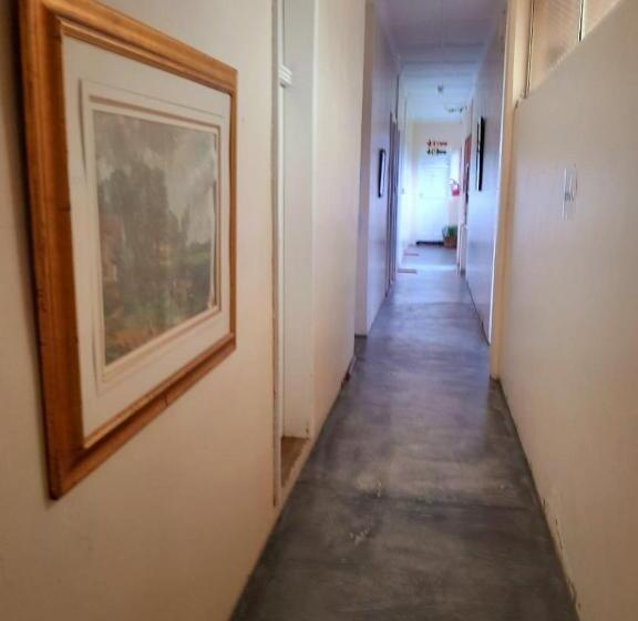 旅馆 Underberg Inn