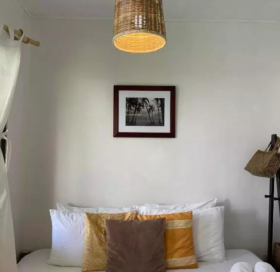 تختخواب و صبحانه Canvas Inn