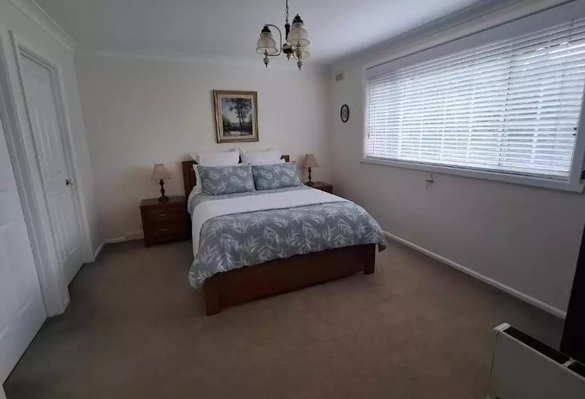 Blackburn Lake Bed And Breakfast