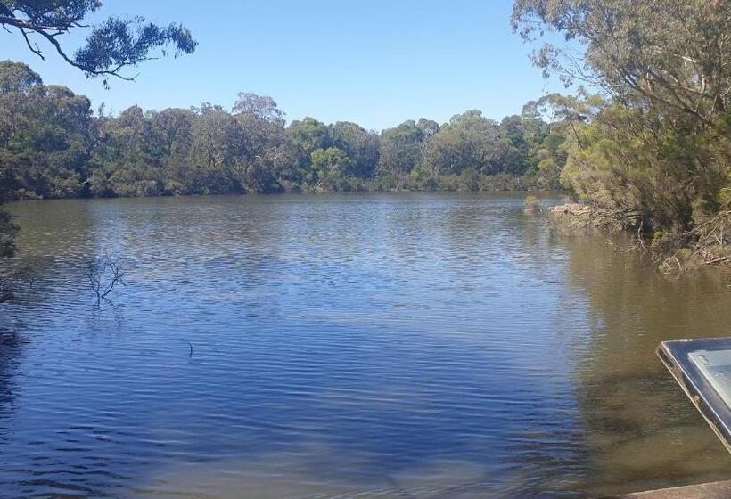 Blackburn Lake Bed And Breakfast