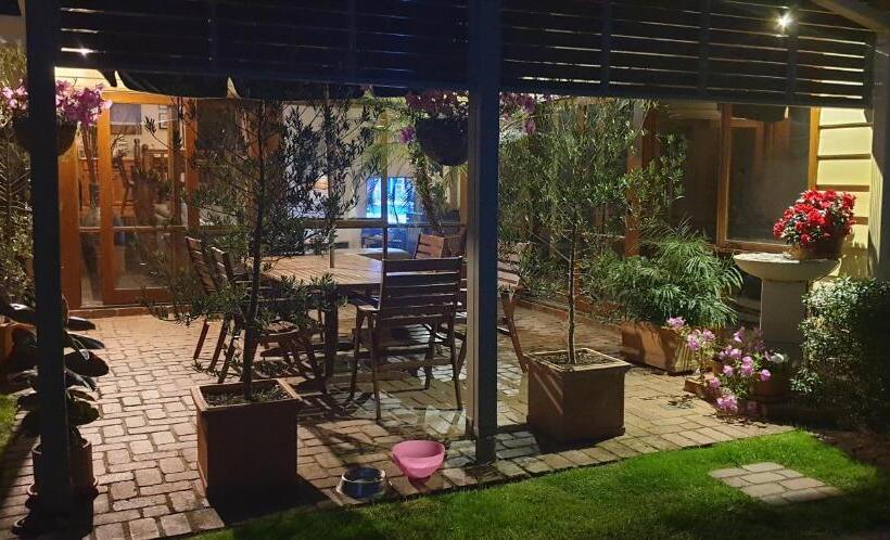 Blackburn Lake Bed And Breakfast