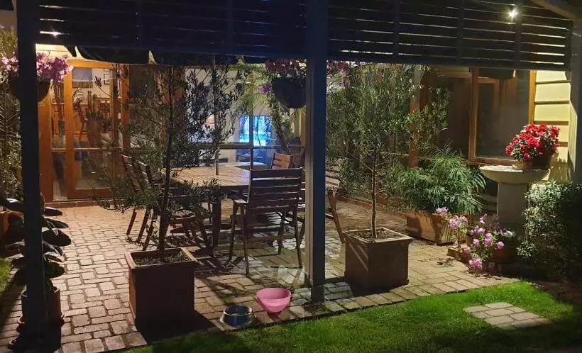 Blackburn Lake Bed And Breakfast