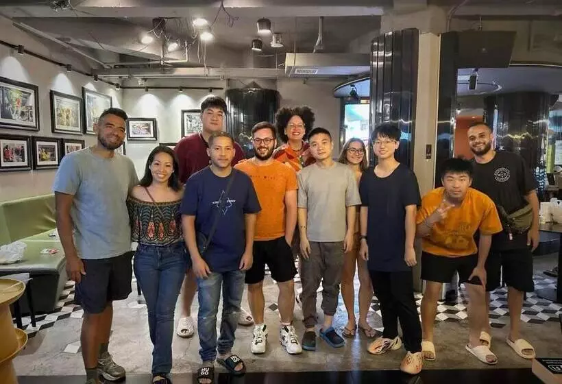 Changsha Desti Youth Park Hostel Wuyi Square 24h Reception&cafe& Bar& Luggage Storage& Large Public
