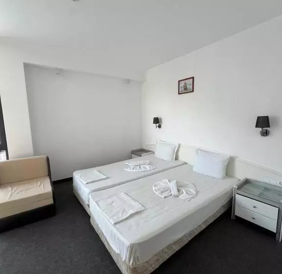 Hotelli Adeti Residence