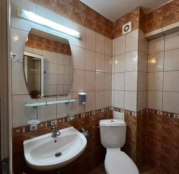 Hotelli Adeti Residence