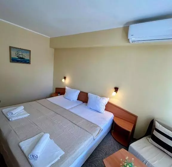 Hotelli Adeti Residence