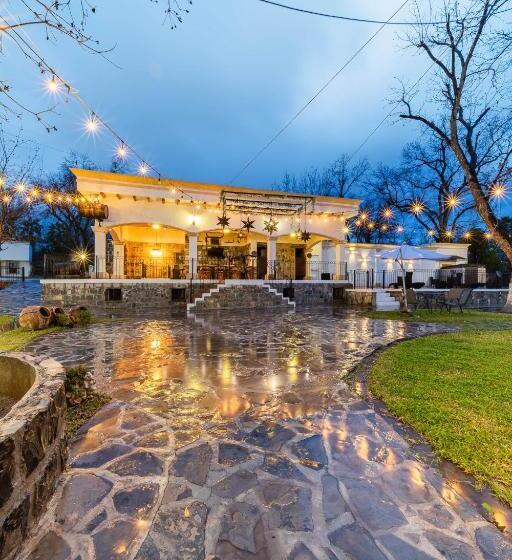 فندق Nuve Parras