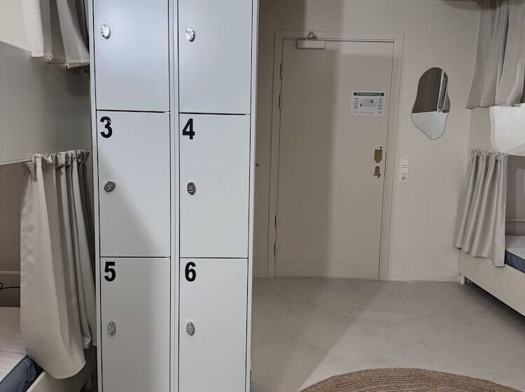 Retkeilymaja Nomad Gardet