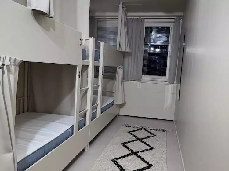 Retkeilymaja Nomad Gardet