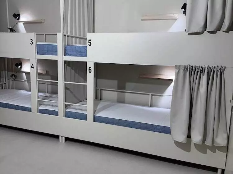 Retkeilymaja Nomad Gardet