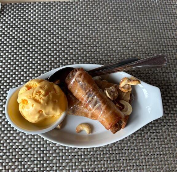 Bed and Breakfast Tu Casa At Pico De Loro Myna B