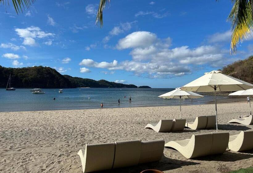 Bed and Breakfast Tu Casa At Pico De Loro Myna B