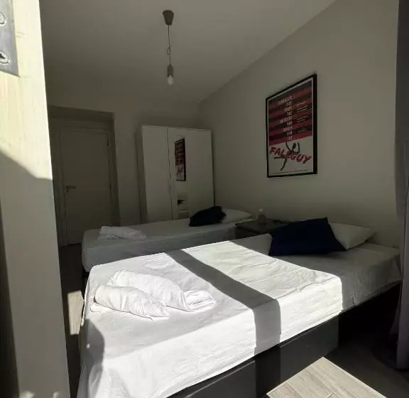 Hostel Real