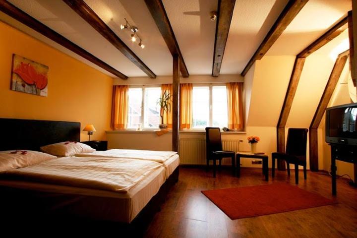 Отель Restaurant Iris