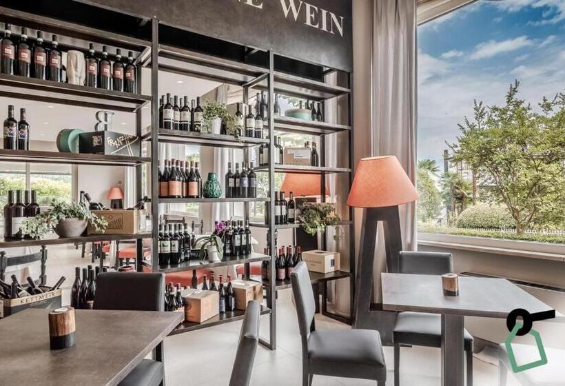 호텔 Hotiday Room Collection Stresa