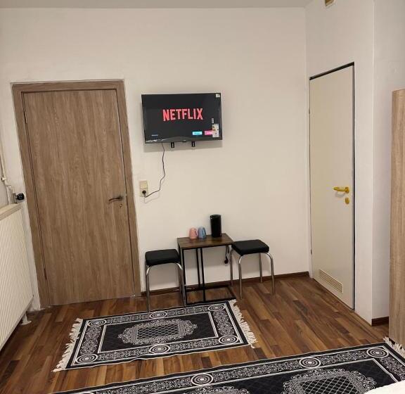 Пансион Privat Zimmer Eronn Vei̇tsch