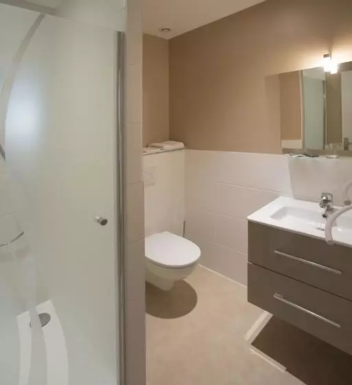 Aamiaismajoitus (B&B) Le Cercle Chambres Climatisées