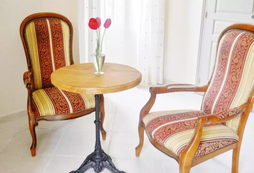 Aamiaismajoitus (B&B) Le Jaonnet