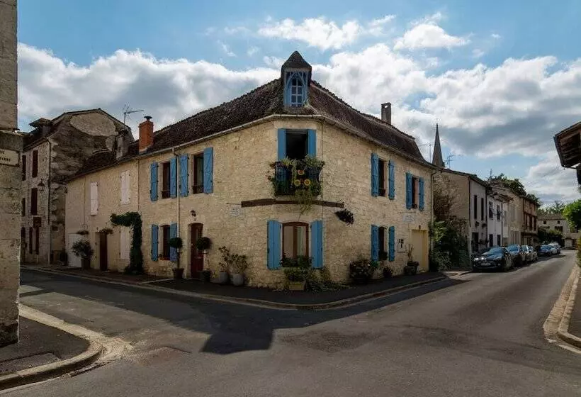 ベッドアンドブレックファースト Maison D Angle   In The Historical District