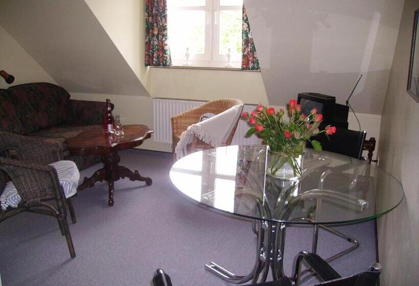 住宿加早餐  Moorberghof