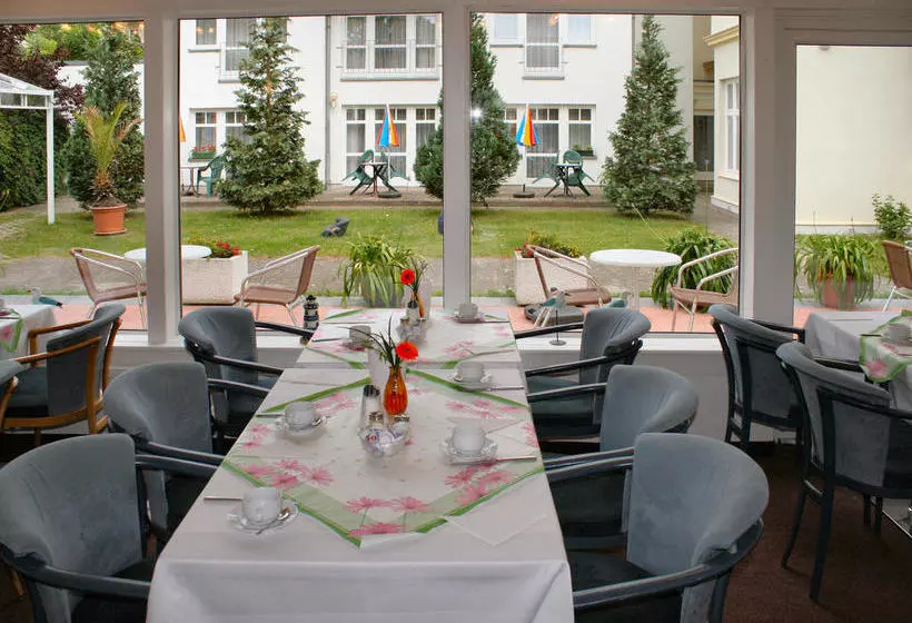 Garni Eden Hotels