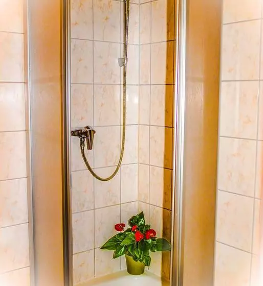 Garni Eden Hotels