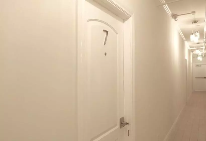 Hotel 964