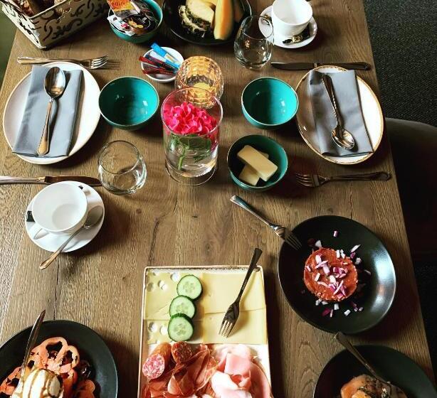 ホテル Dombäcker