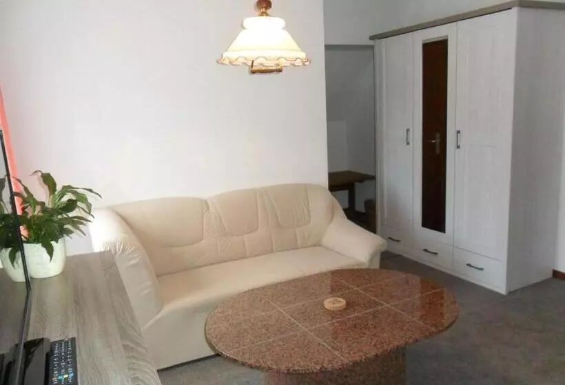 Hotel Hirsch