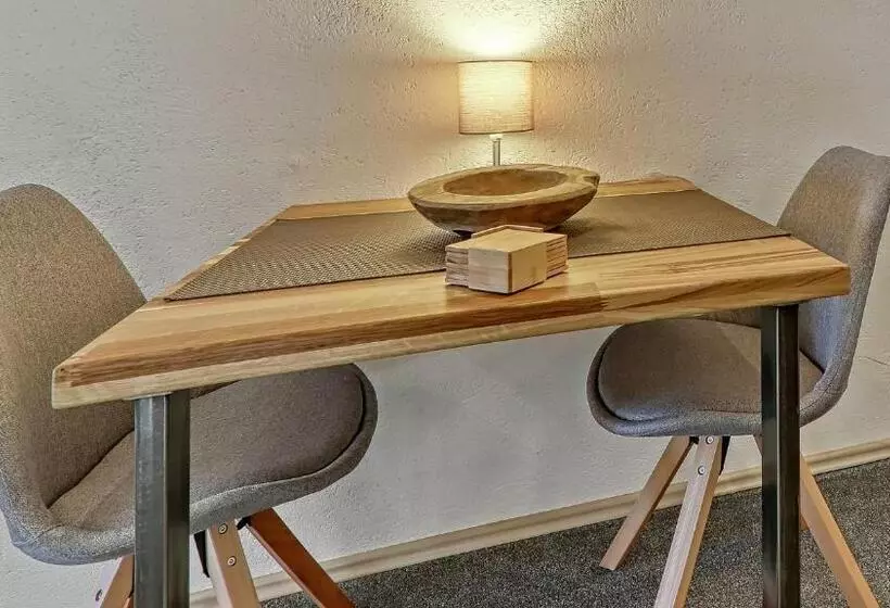 Hotelli Suit  & Frühstück Zum Latschen   Adults Only