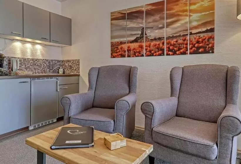 Hotelli Suit  & Frühstück Zum Latschen   Adults Only